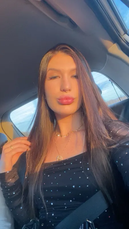 Brenda Luiza Henn Silva